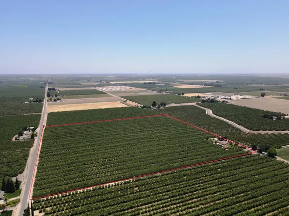 14359 Sunset Dr, Livingston, CA 95334