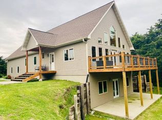 104 Valley View Dr, Marquette, NE 68854