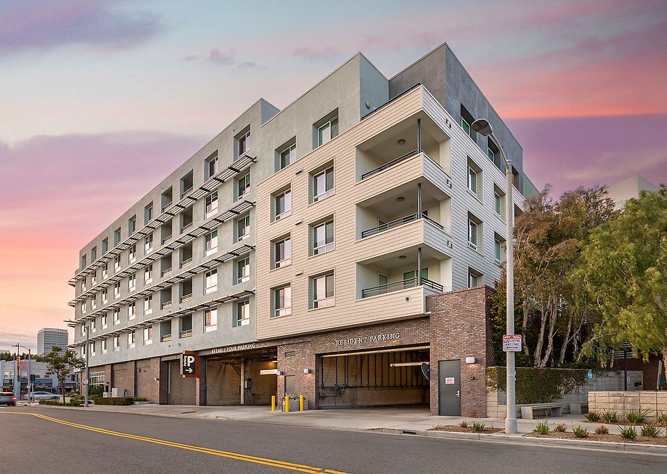 1st image of 5200 Wilshire Blvd #737