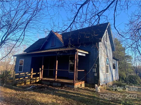 520 Foster Pl NW, Lenoir, NC 28645