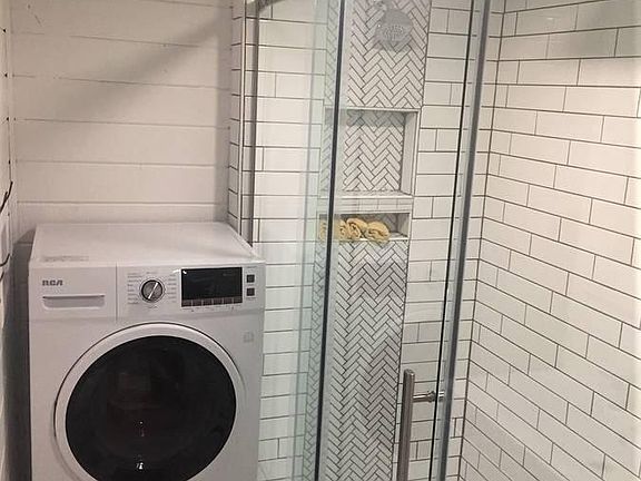 5th image of 22383 Puma Ln NE