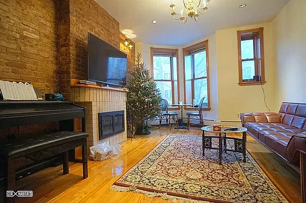 Rented by Corcoran | media 1