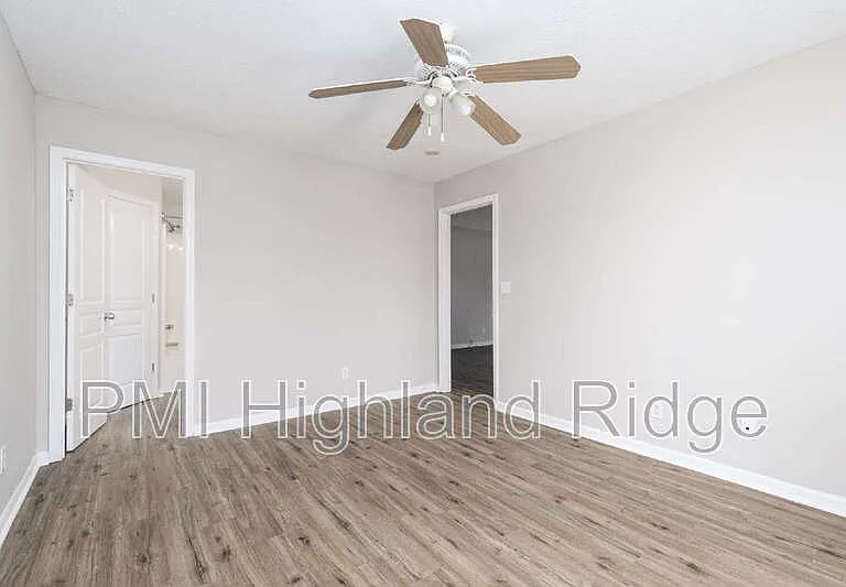 2414 Lismore Dr — Photo 11