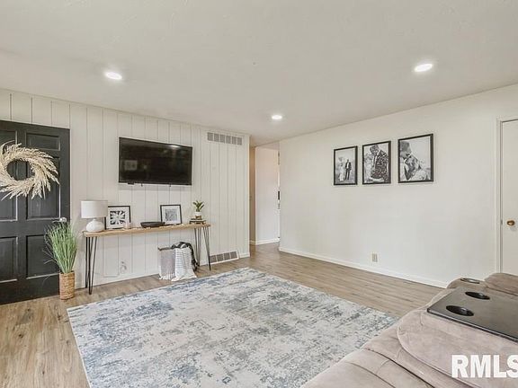5th image of 2418 W Lombard St