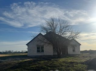 325 Cobb Rd, Leonard, TX 75452