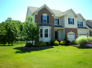 10513 Tolland Dr, Aurora, OH 44202