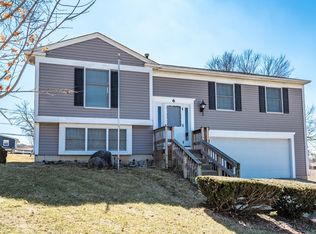 6 E Aldon Ct, Montgomery, IL 60538