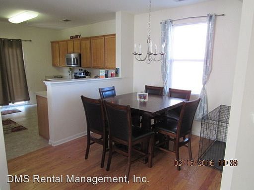 4th image of 40 Glenwood Ct