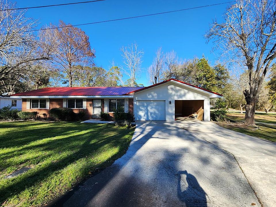 1st image of 209 Chism Ave