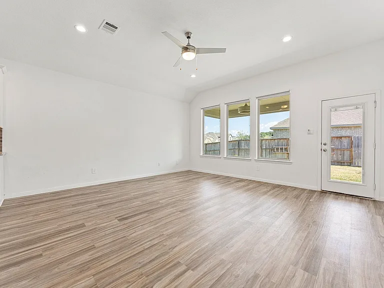 907 Youth Water Rd — Photo 11