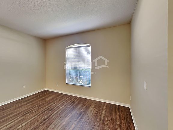 4th image of 3408 Bromfield Dr