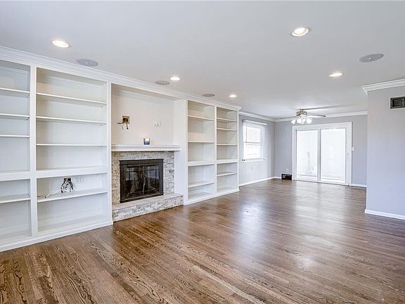 2nd image of 7901 Pennsylvania Ave