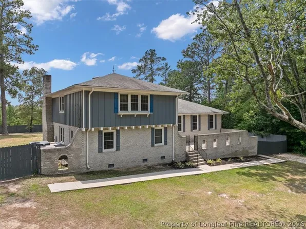 389 Myra Rd, Raeford, NC 28376