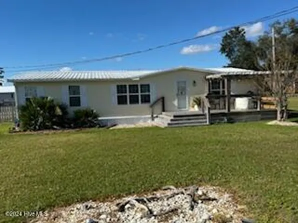 204 Live Oak Drive, Cape Carteret, NC 28584