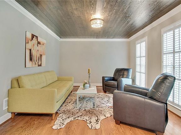 4th image of 4215 Arbor Club Dr