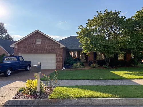174 Cavalry Dr Photo 1