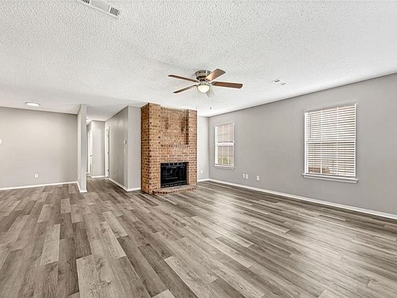 2nd image of 4361 W Thrasher Dr #3B-2BA-1200SQFT