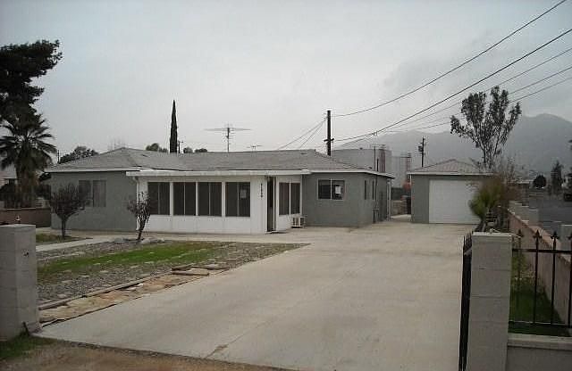 1st image of 21830 Dracaea Ave