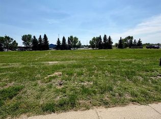 93 Upland Blvd W, Brooks, AB T1R 0R3