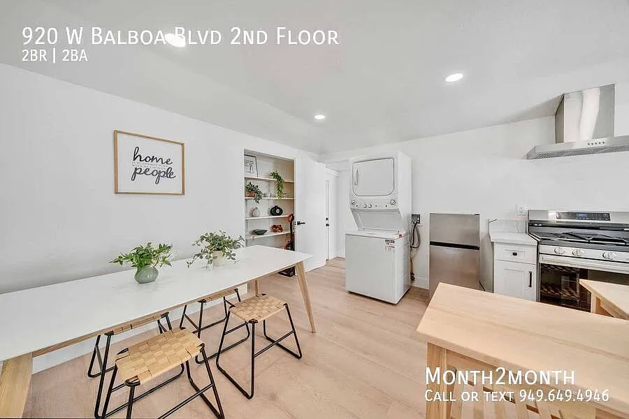 Elegant Coastal Living on Balboa Blvd 2nd Floor A# — Photo 3