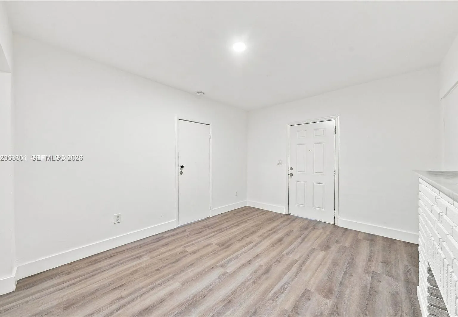 3 bed, $2,850 — Photo 3