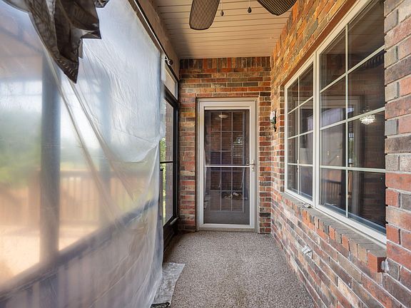 5th image of 110 Stillwood Drive
