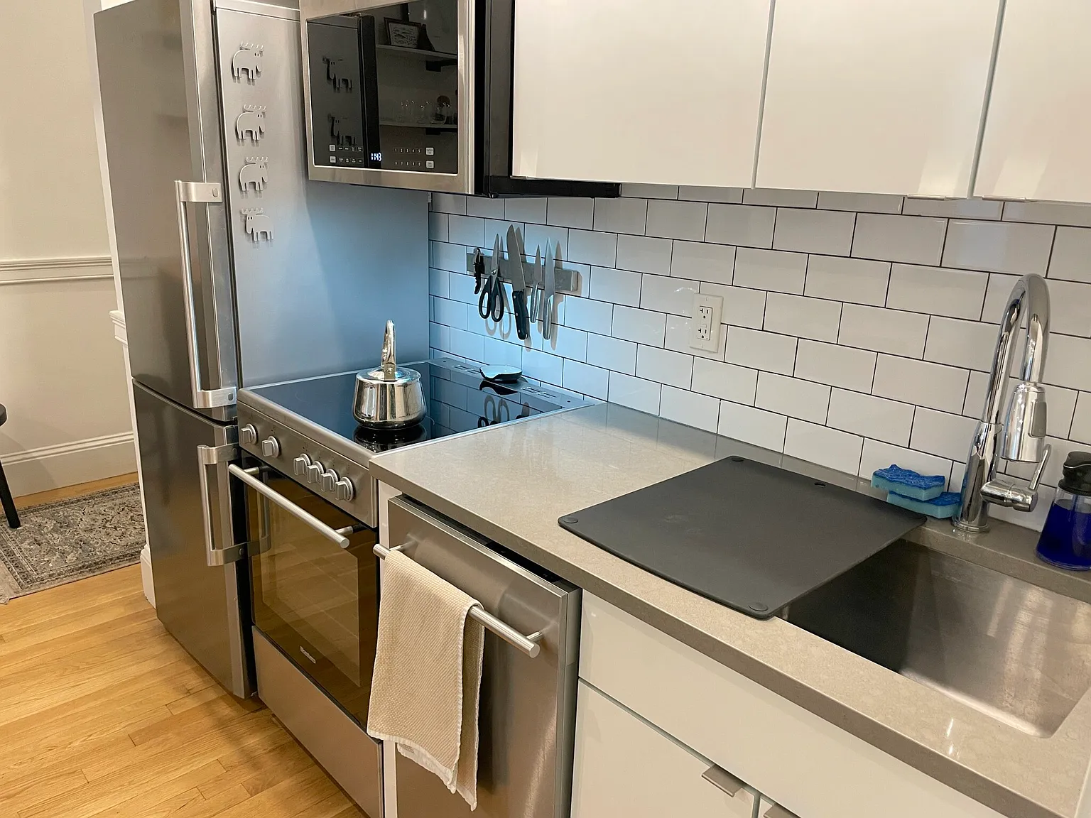 1 bed, 1.0 bath, 400 sqft, $3,195 — Photo 3