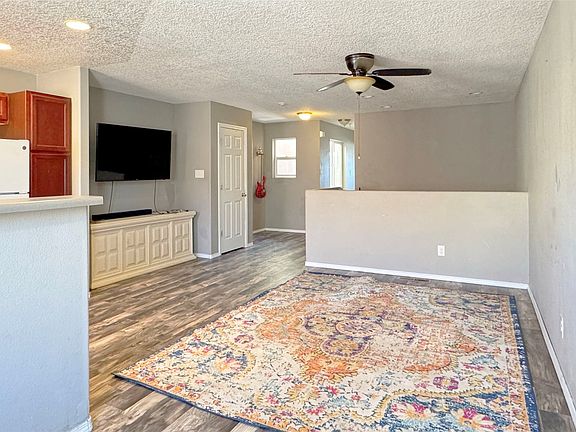 5th image of 19 Canyon Cliff Dr