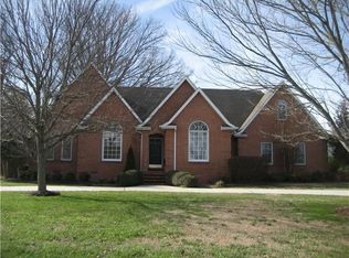 103 Fairways Blvd N, Tullahoma, TN 37388