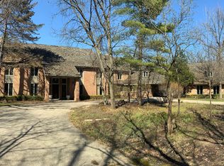 11 Bridlewood Rd, Northbrook, IL 60062