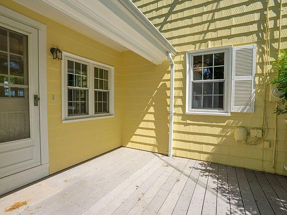 3rd image of 128 Curtis Road