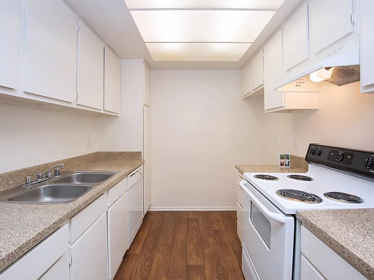 Five Coves Apartment Homes — Photo 19