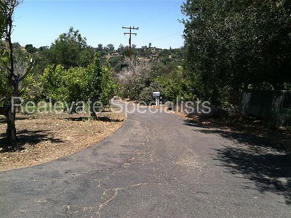 3rd image of 1065 Silver Springs Ln