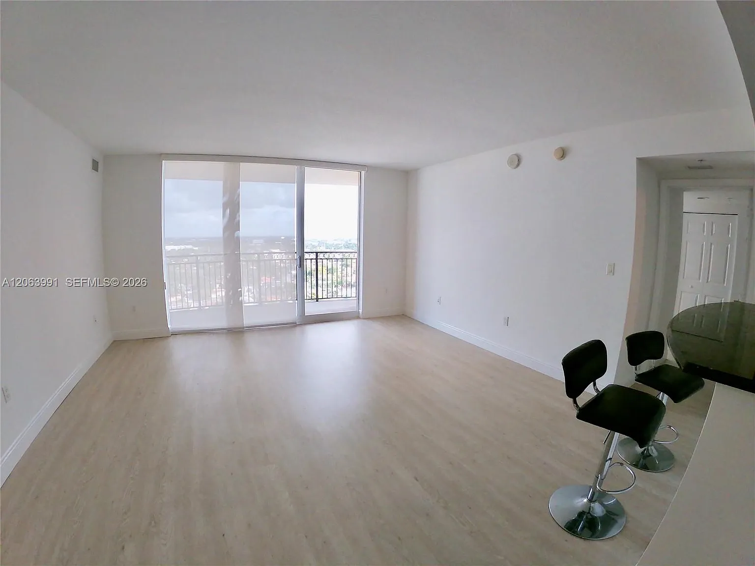 2 bed, 2.0 bath, $3,400 — Photo 4