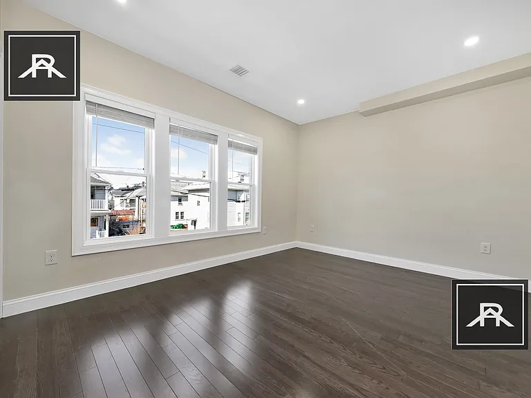 45 Wright Ave #2 — Photo 40