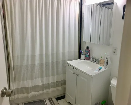 Rented by Charles Coutinho LLC | media 32