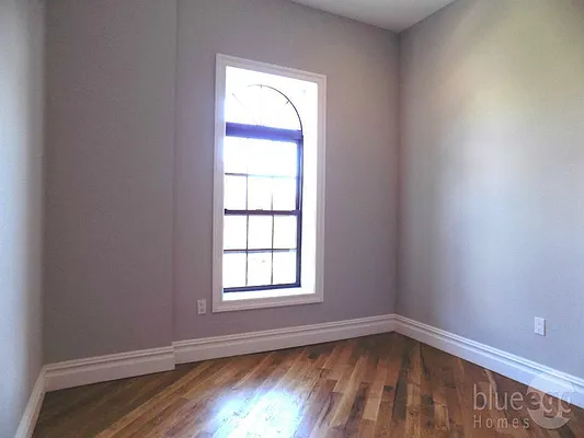 Rented by Blue Egg Realty Corp | media 34