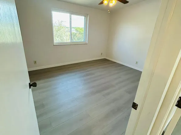 207 N 10th St, Davenport, FL 33837