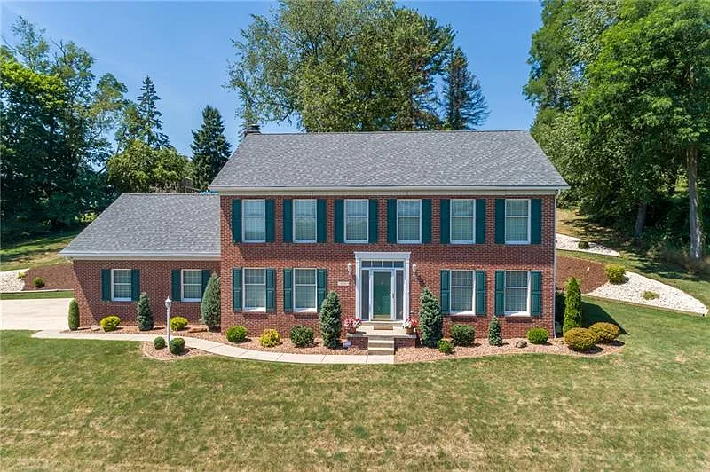 570 Kingfred Dr photo 1