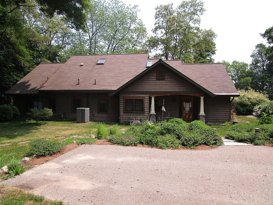1998 Resort Rd, Alanson, MI 49706 Zillow