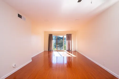 2940 N Verdugo Rd Photo 1