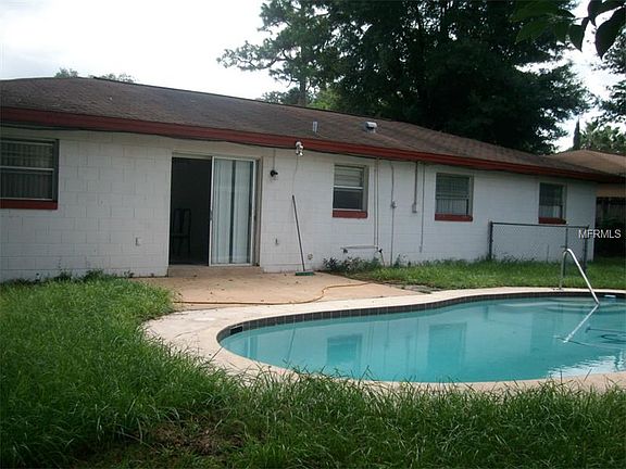 3rd image of 2222 Winnetka Ct