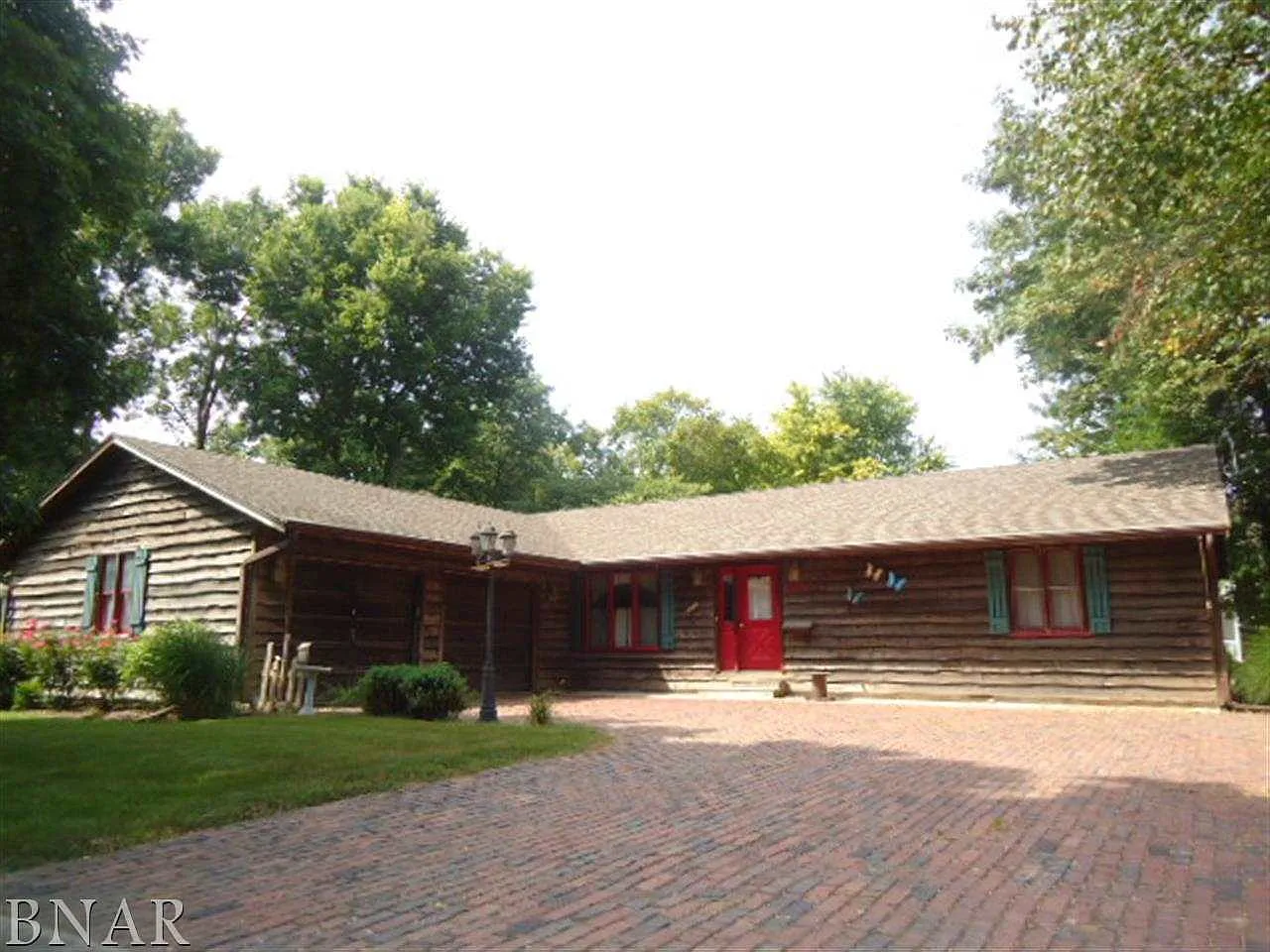298 N Cherry St photo 1