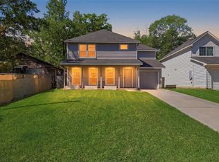 15011 Crockett Rd, Willis, TX 77378