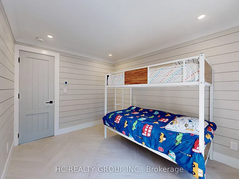 456 Silver Birch Dr — Photo 17