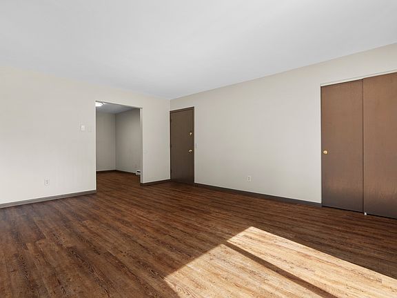 3rd image of 1120 19th St #11643932