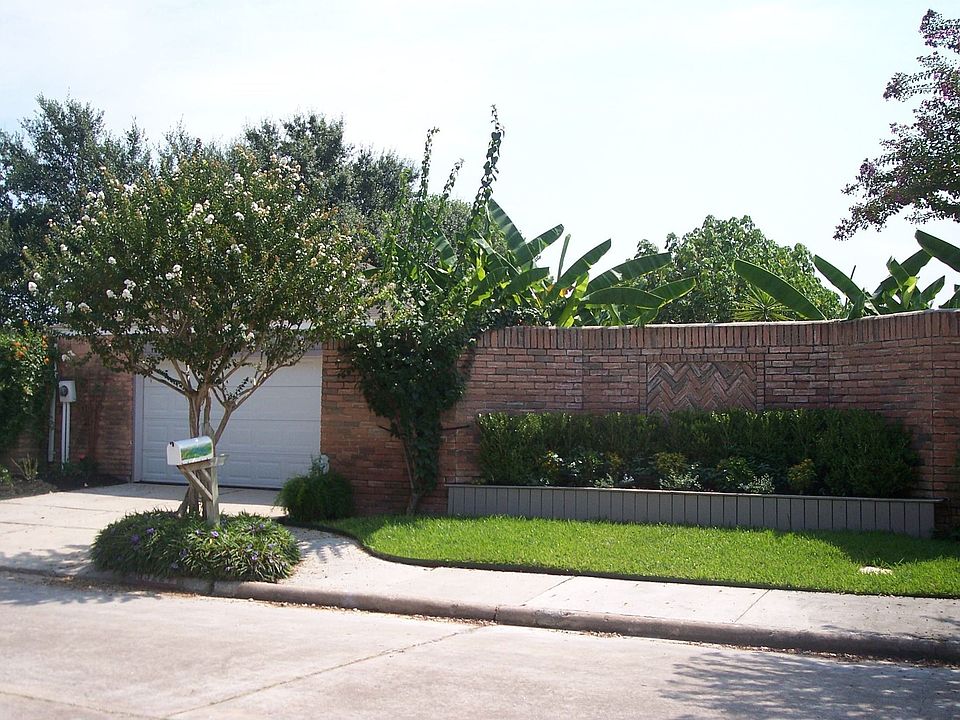 Front of Patio Home
