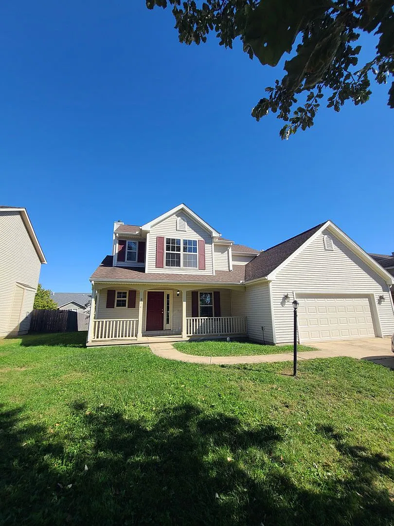 914 Switchgrass Lane — Photo 1