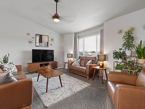 2nd image of 3488 Enfield Loop Rd