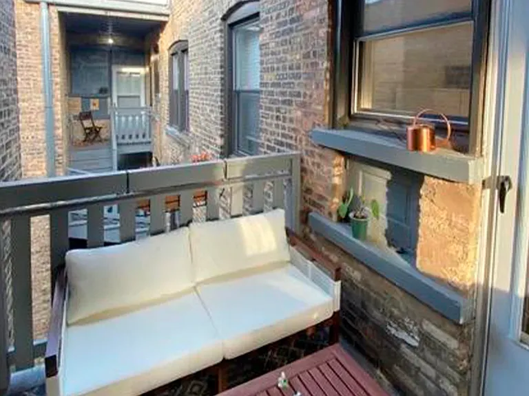 4200 N Clark St #3 — Photo 6